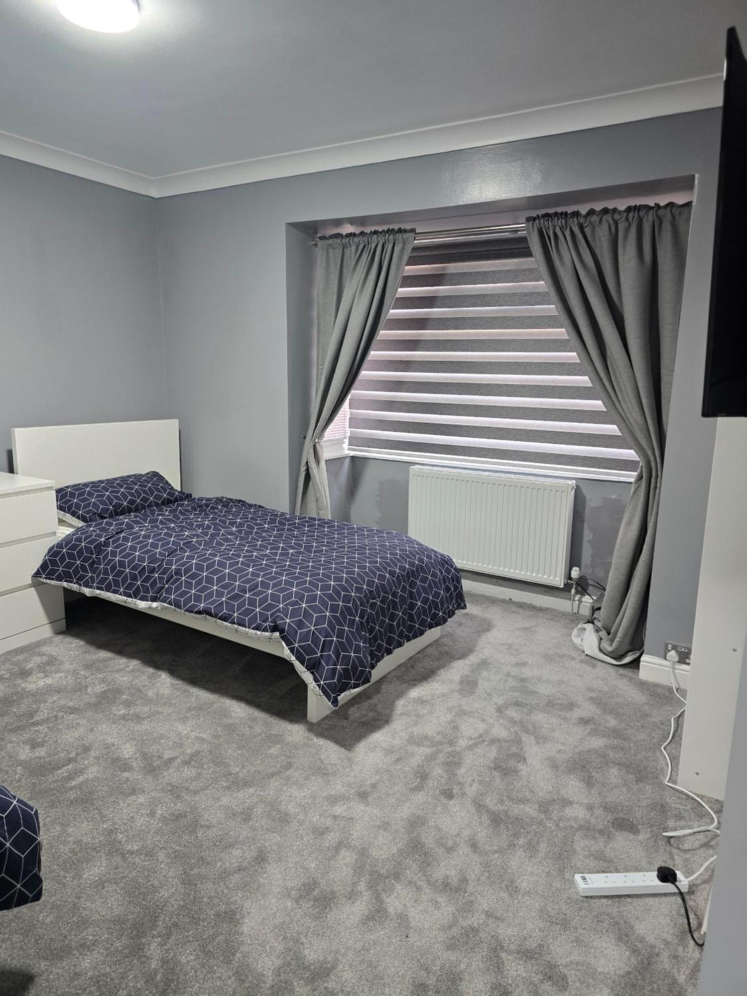 Manchester - House - Sleeps 6 - Parking - Garden Eksteriør billede